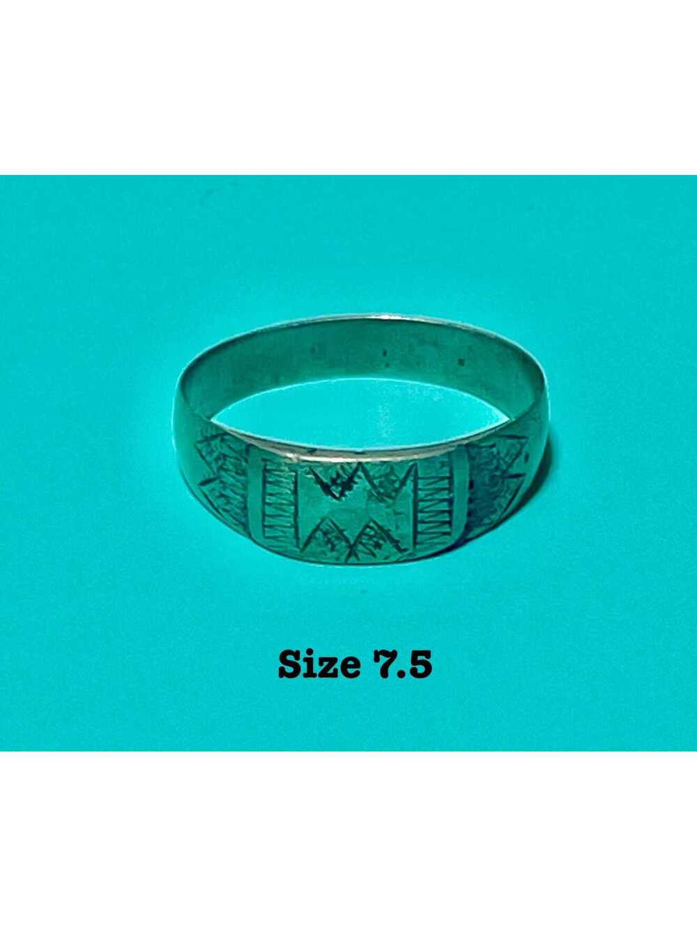 Circa 1930's Navajo Hand Made Silver Antique Vintage Band Unisex Ring Sz 7.5
